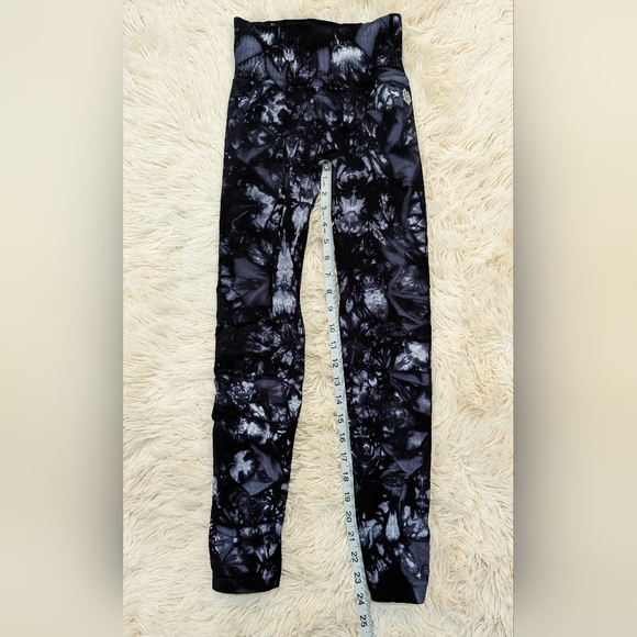 Free People Movement Good Karma Tie Dye Leggings - Picture 11 of 15